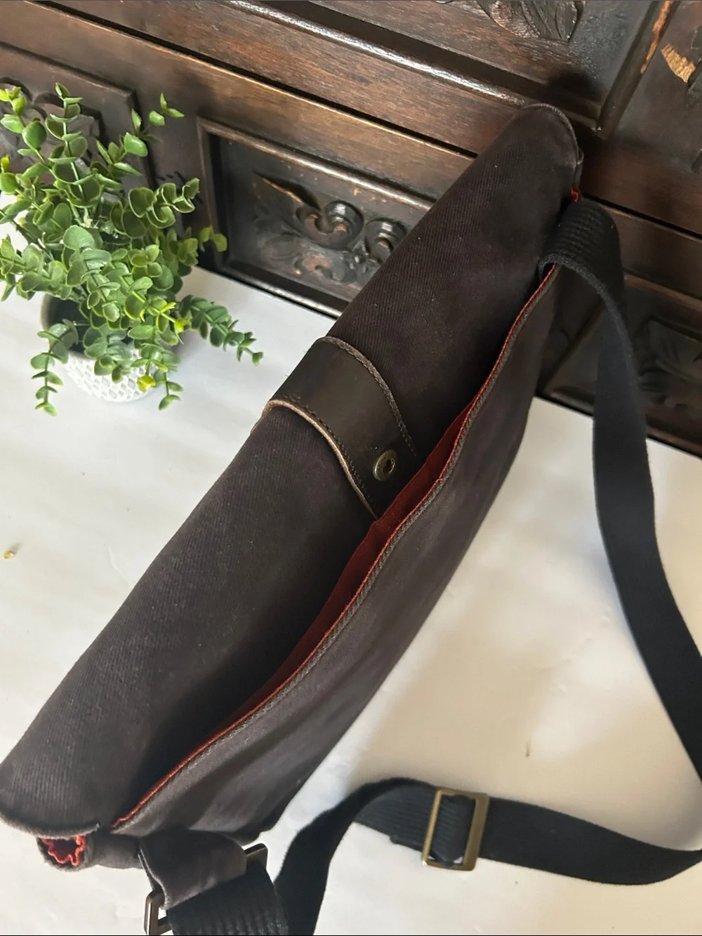 Knomo classic brown